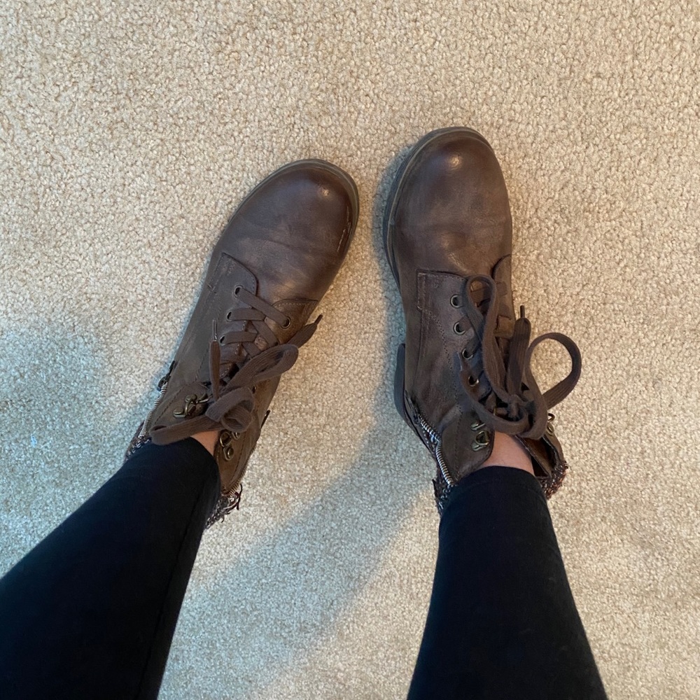 Rock & Candy Brown Lace-Up Ankle Boots